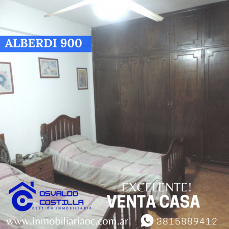 Venta de casa de 2 plantas 5 Hab en la calle Alberdi al 900