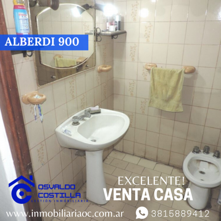 Venta de casa de 2 plantas 5 Hab en la calle Alberdi al 900