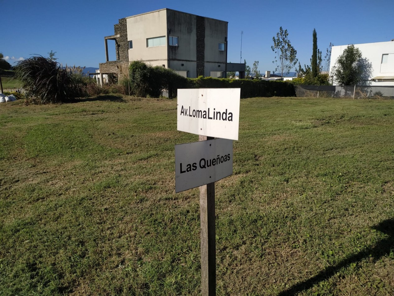 COUNTRY LOMA LINDA 