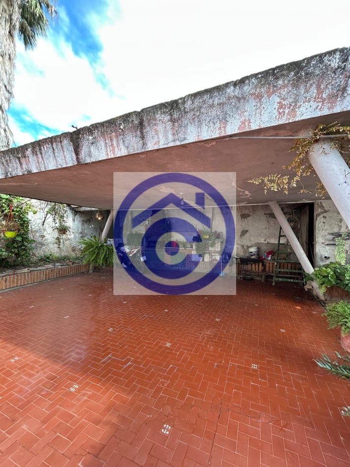 casa en venta desarrollada en 3 niveles 