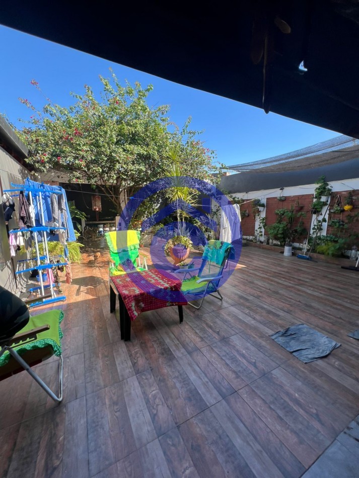 CASA EN VENTA PJE SAENZ PEÑA 3000