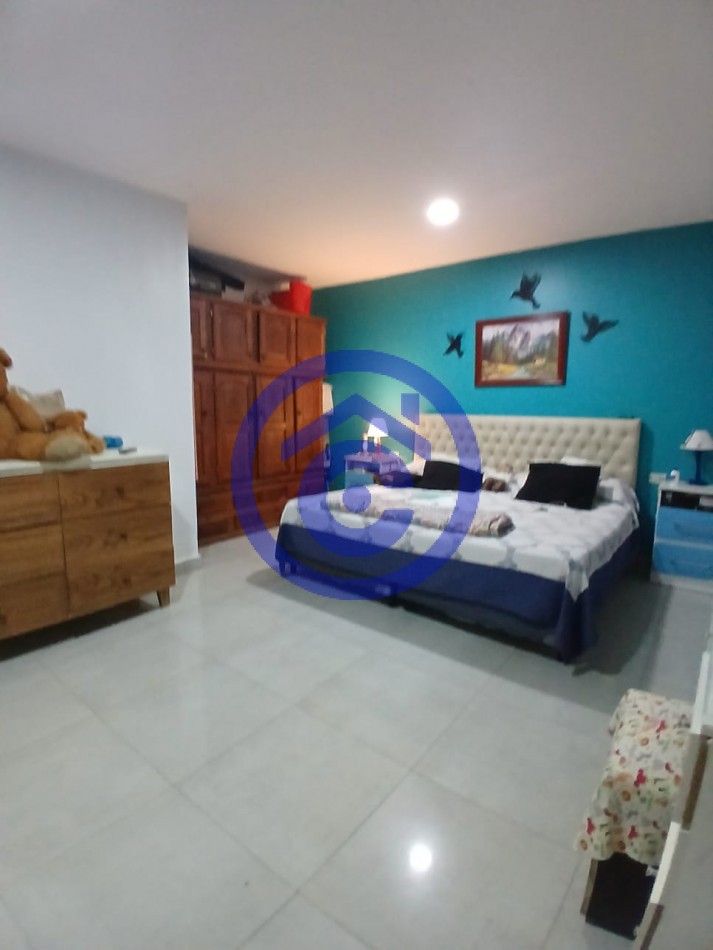CASA EN VENTA PJE SAENZ PEÑA 3000