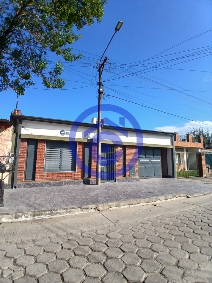 CASA EN VENTA PJE SAENZ PEÑA 3000