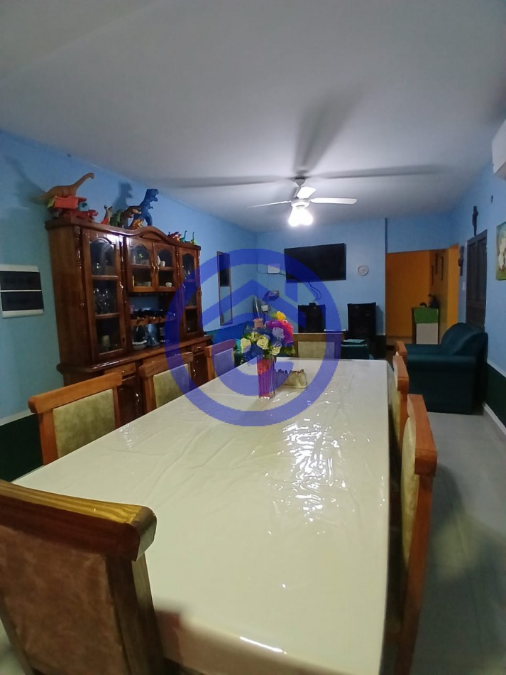 CASA EN VENTA PJE SAENZ PEÑA 3000