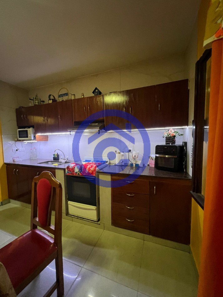 CASA EN VENTA PJE SAENZ PEÑA 3000