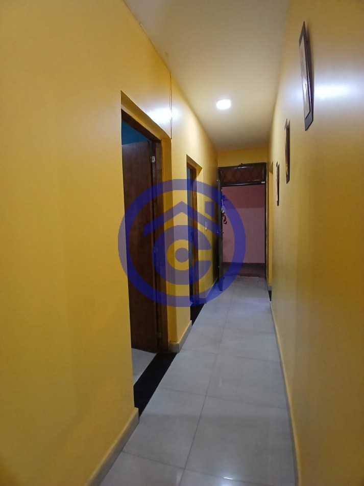 CASA EN VENTA PJE SAENZ PEÑA 3000