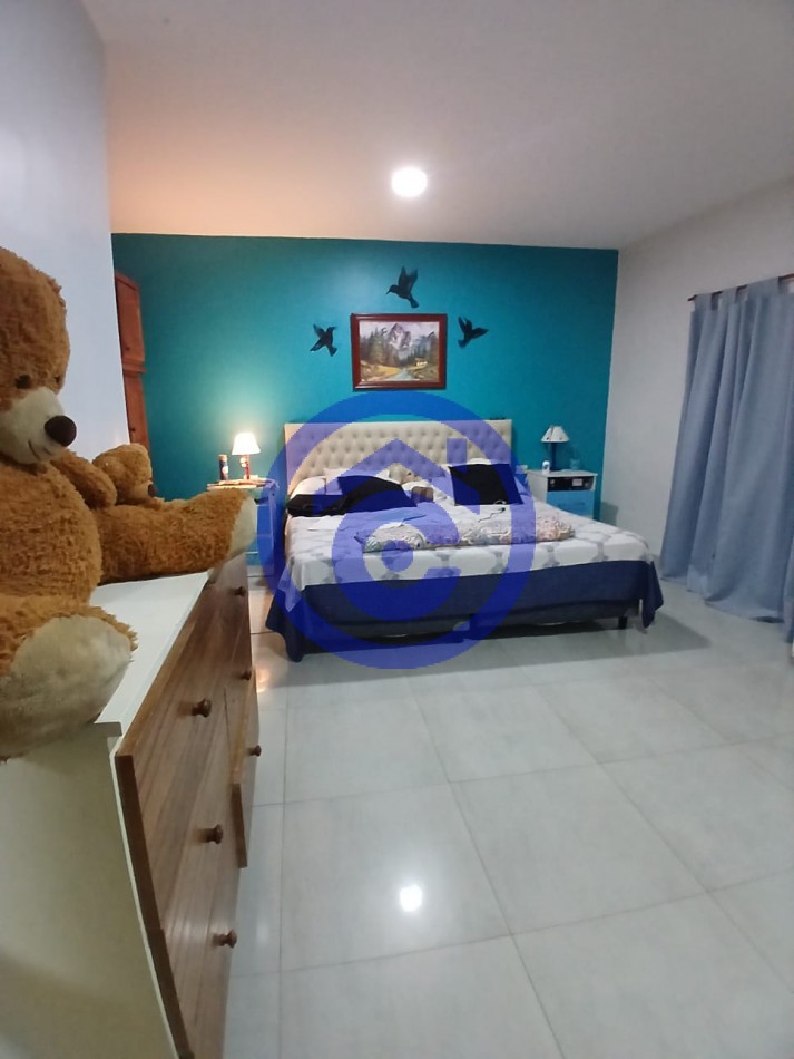 CASA EN VENTA PJE SAENZ PEÑA 3000