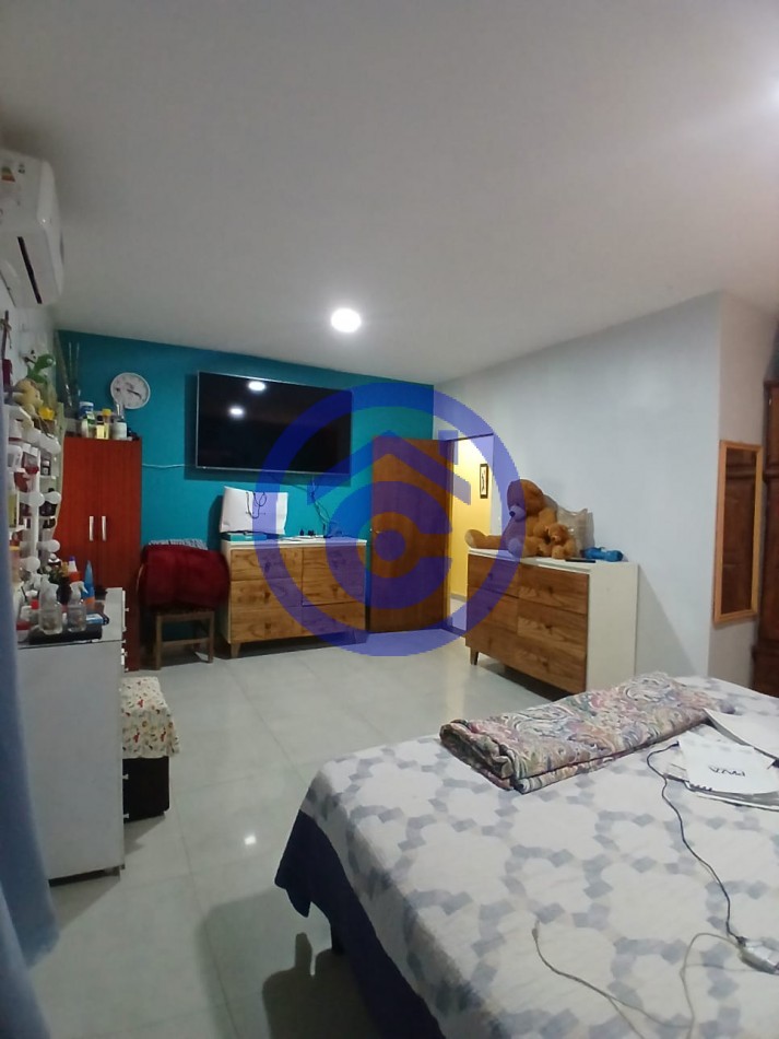 CASA EN VENTA PJE SAENZ PEÑA 3000